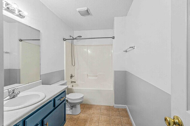 Building Photo - 118 Magnolia Ln