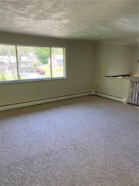 Building Photo - 214 Maplewood Dr