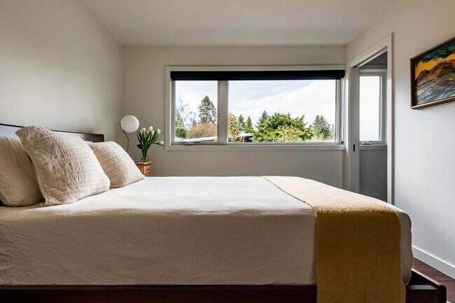 Building Photo - 1955 Mid-Century Modern extensively design...
