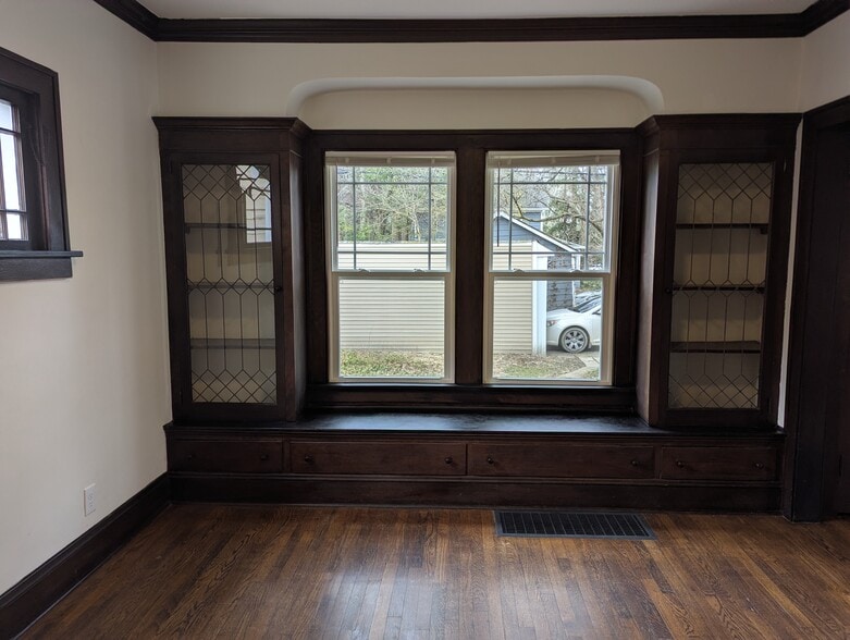 Building Photo - 1510 Wood Rd