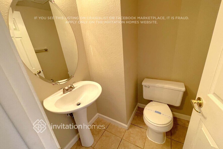 Building Photo - 5530 Burgundy Ct