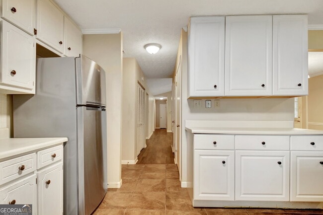 Building Photo - 135 Windham Way