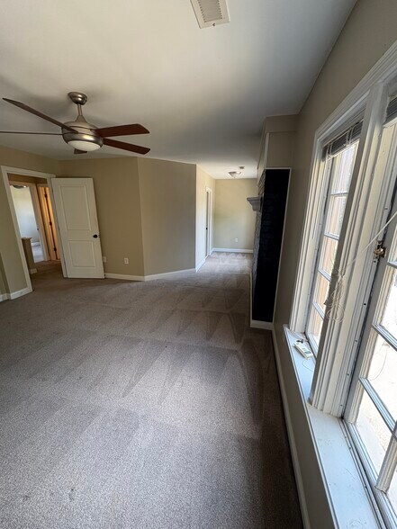 Primary Bedroom - 1924 N Talbott St