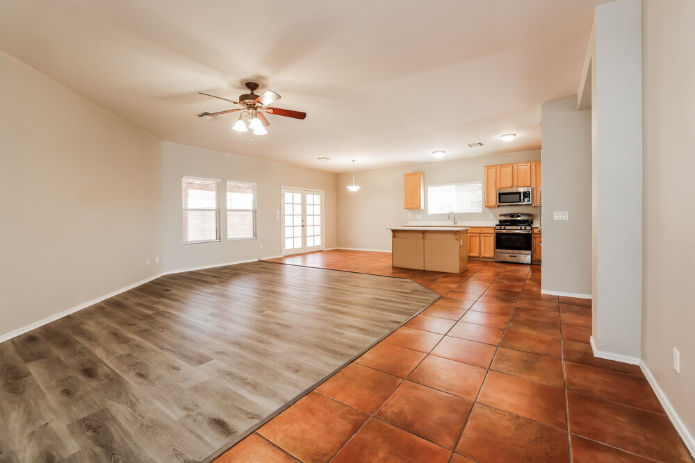 Building Photo - 10833 S Camino San Clemente