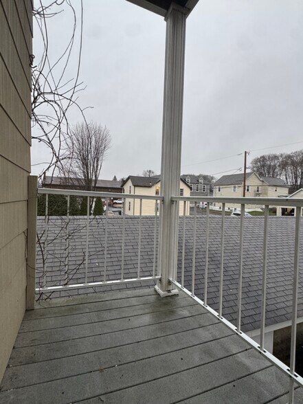 Building Photo - 58 Division St