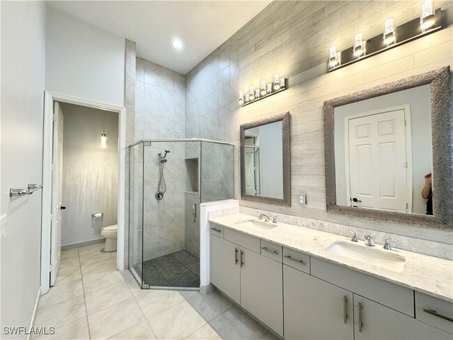 Building Photo - 5008 Salerno St