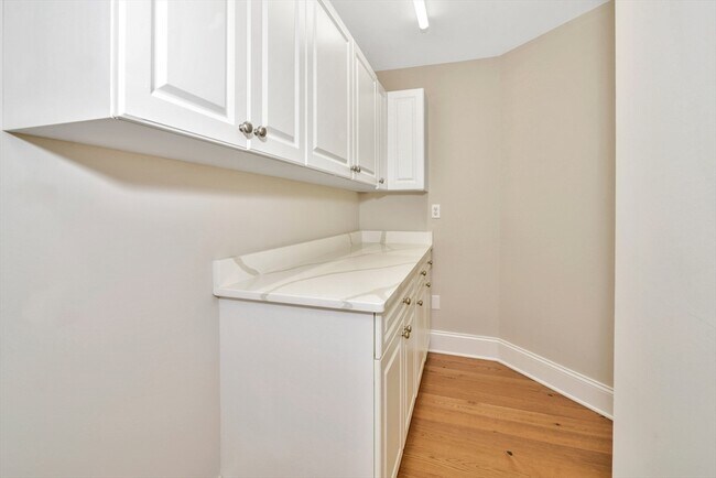 Building Photo - 125 Coolidge Ave