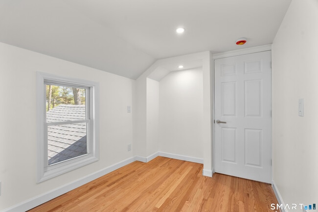 Building Photo - 152 Partrick Ave