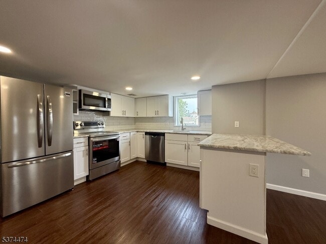 Building Photo - 274 US-202