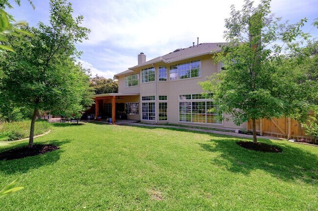 Building Photo - 8108 Asmara Dr