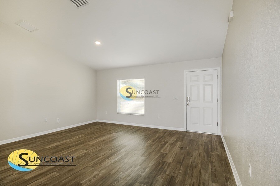 Building Photo - 7893 N Jamaica Dr