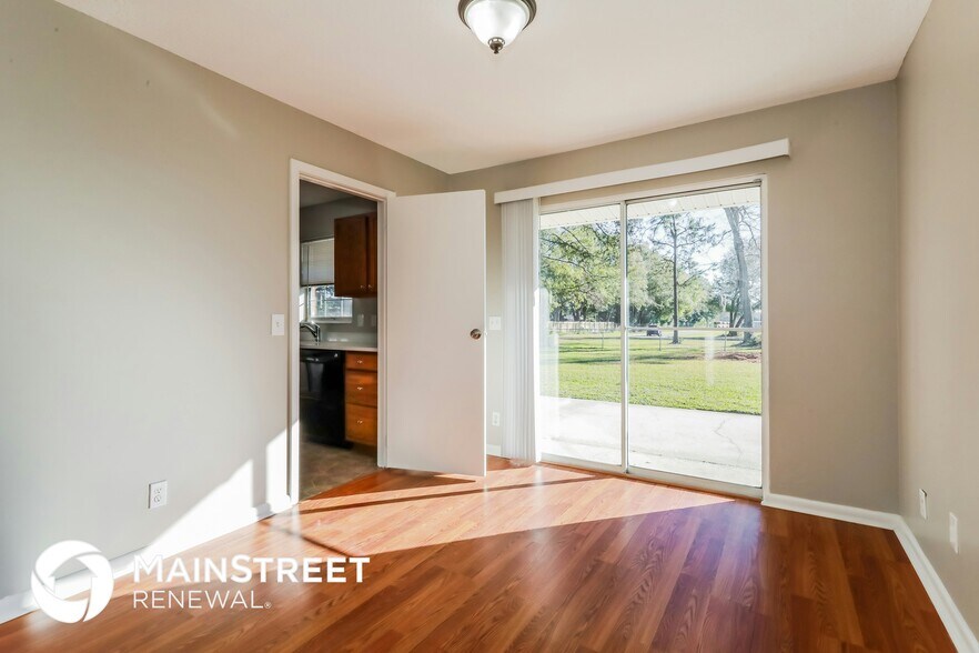 Building Photo - 5505 Enchanted Dr