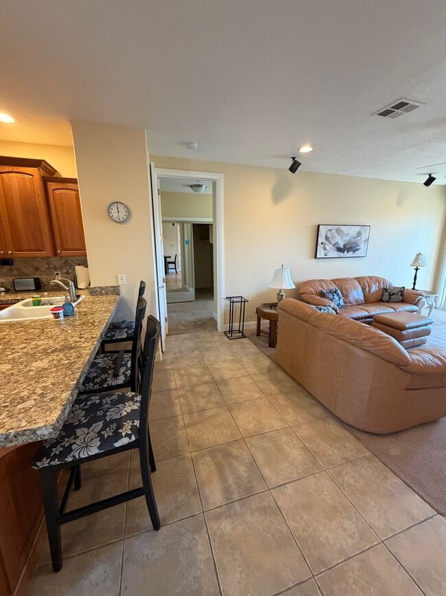 Building Photo - 3 Bedroom, 2 bath condo near Sun Brook Golf Course!