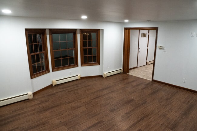 Building Photo - 4822 E Eddy Dr