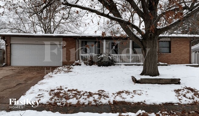 Building Photo - 255 Mohican Ln