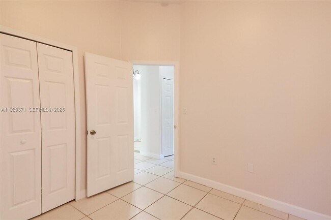 Building Photo - 5321 SW 130th Terrace