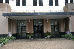 Building Photo - 1255 S State St