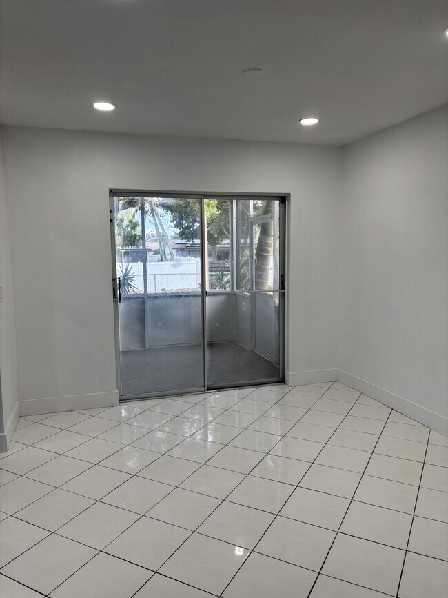 Building Photo - 2241 N 56th Ave