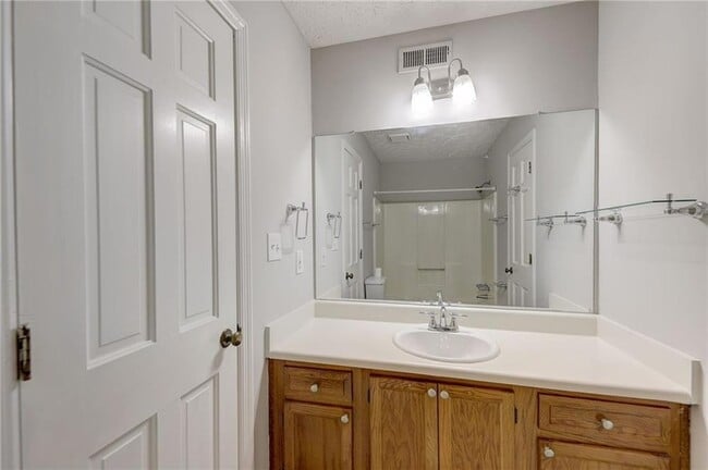 Building Photo - 4548 Coopers Creek Pl SE