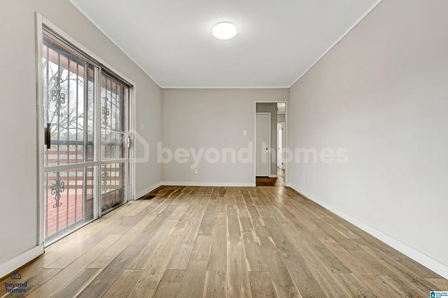 Building Photo - Beautifully Renovated Home in Adamsville -...