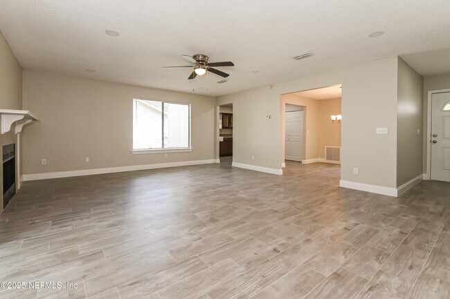 Building Photo - 7215 Mimosa Grove Pl