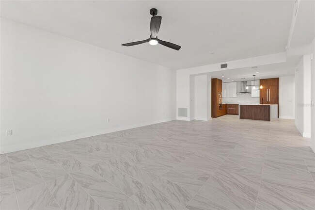 Building Photo - 777 3rd Ave N