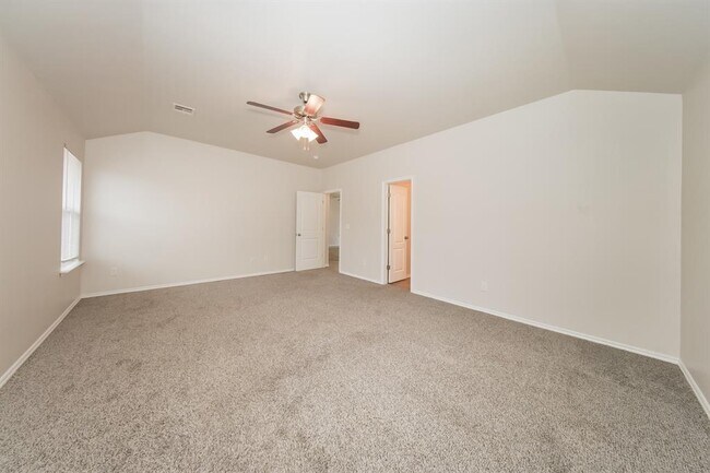 Building Photo - 4601 Wagner Lake Dr