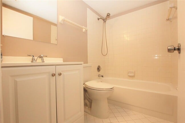 Building Photo - 3461 NW 44th St