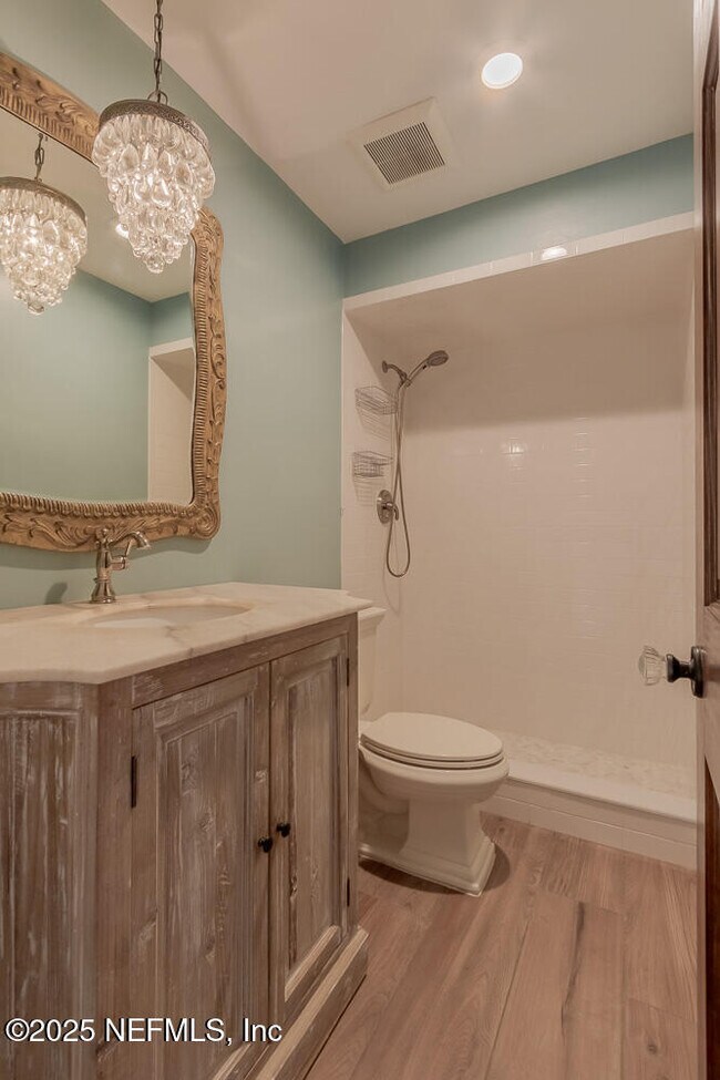 Building Photo - 4944 Mariners Point Dr