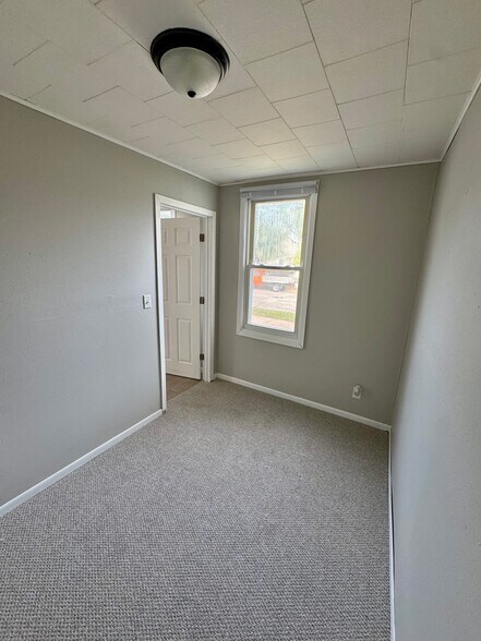 Building Photo - 820 Hagar St