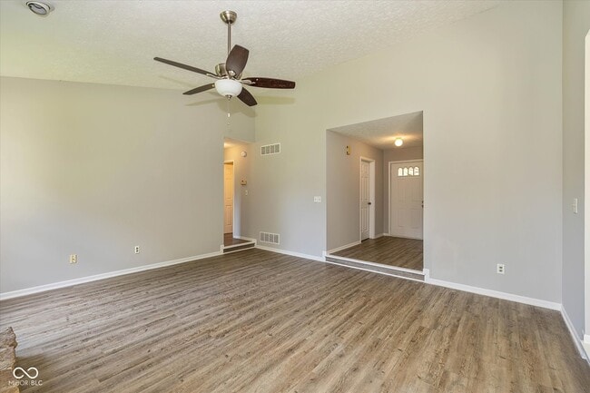 Building Photo - 7313 Shanna Cir
