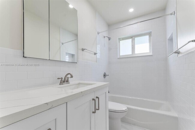Building Photo - 11527 SW 81st Rd
