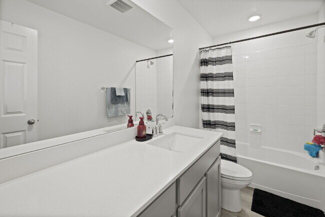 Building Photo - New 2 Story Home built in 2025