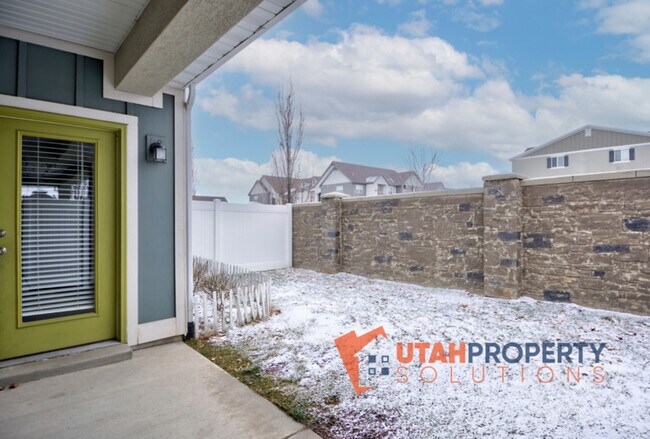 Building Photo - 5393 Borglum Ln