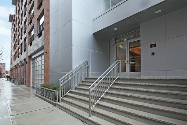 Building Photo - 100 Marshall St