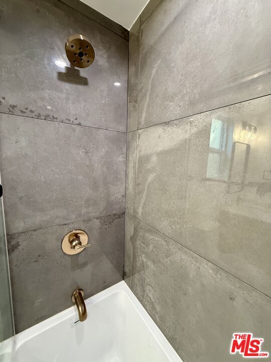 Building Photo - 3900 2nd Ave