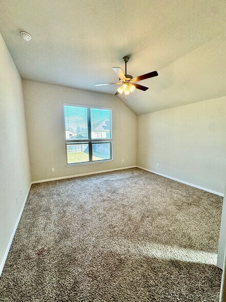 Building Photo - 7308 Rosado Dr