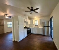 Building Photo - 1601 San Pascual St