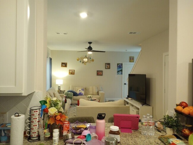 Building Photo - 1328 Windermere Wy