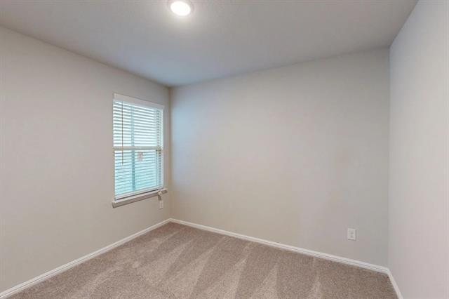 Building Photo - 409 Forsyth Dr