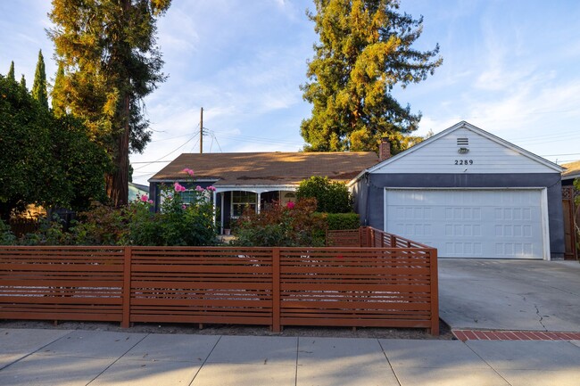 Primary Photo - Great 3 bedroom 1 bath home in Santa Clara!