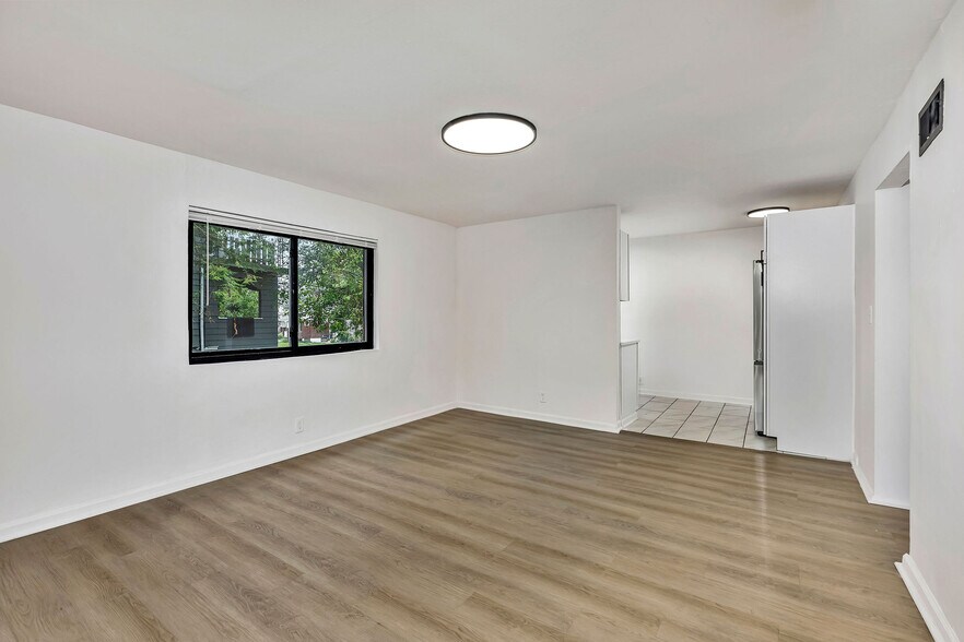 Building Photo - 2535 Lysle Ln