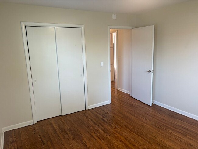 Building Photo - Brookwood Terrace