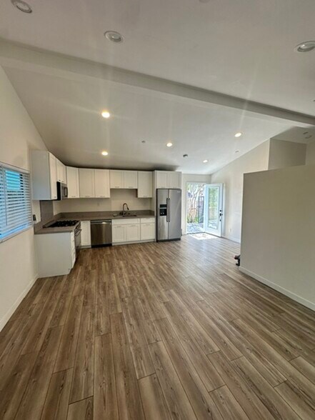 Building Photo - 26501 Naccome Dr
