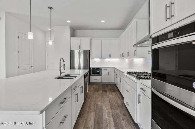 Building Photo - 475 Marquesa Cir