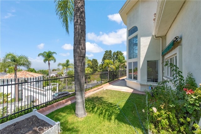 Building Photo - 2836 N Kingsgate Dr