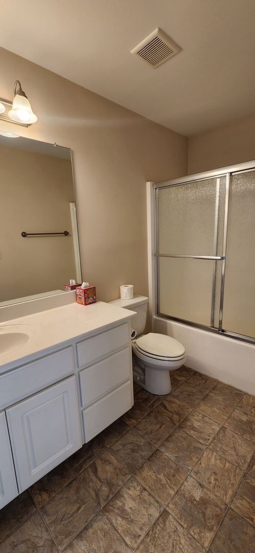 Building Photo - 2BR, 2.5BA Townhome in Middleton Place