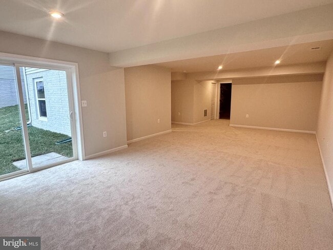 Building Photo - 37 Taft Ave