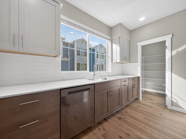 Building Photo - 1322 194th St SE