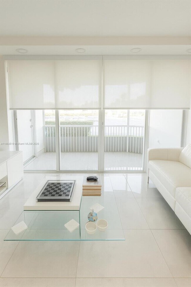 Building Photo - 1780 NE 191st St